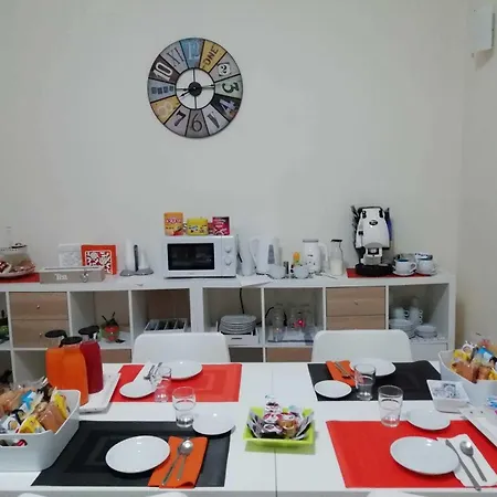 Nicola's