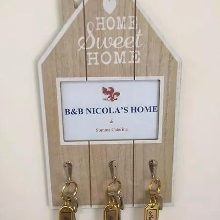 Nicola's Bed & Breakfast 2*